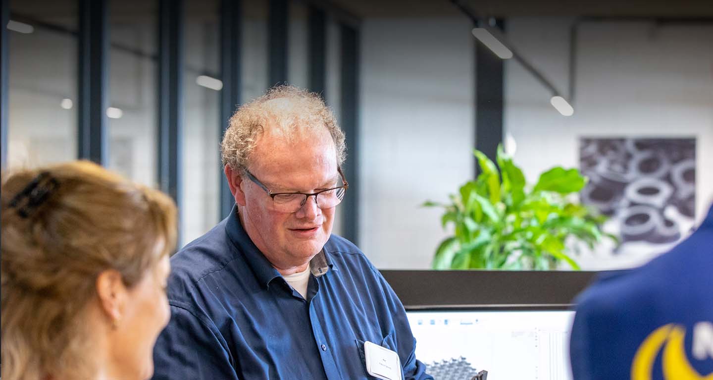 Ron opent nieuwe deuren